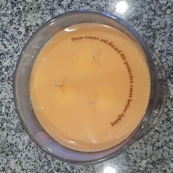 HomeWorx by Harry Slatkin Clementine Scented 3 Wick Candle. - Picture 3 of 8